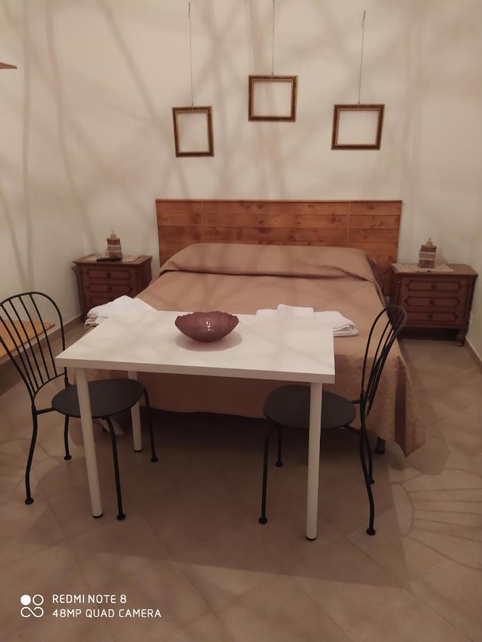 Bed & Breakfast Acquaviva Di Vullo Vincenzo Acquaviva Platani Buitenkant foto
