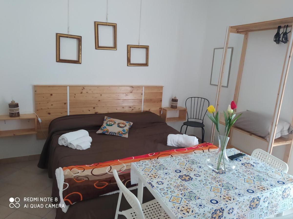 Bed & Breakfast Acquaviva Di Vullo Vincenzo Acquaviva Platani Buitenkant foto