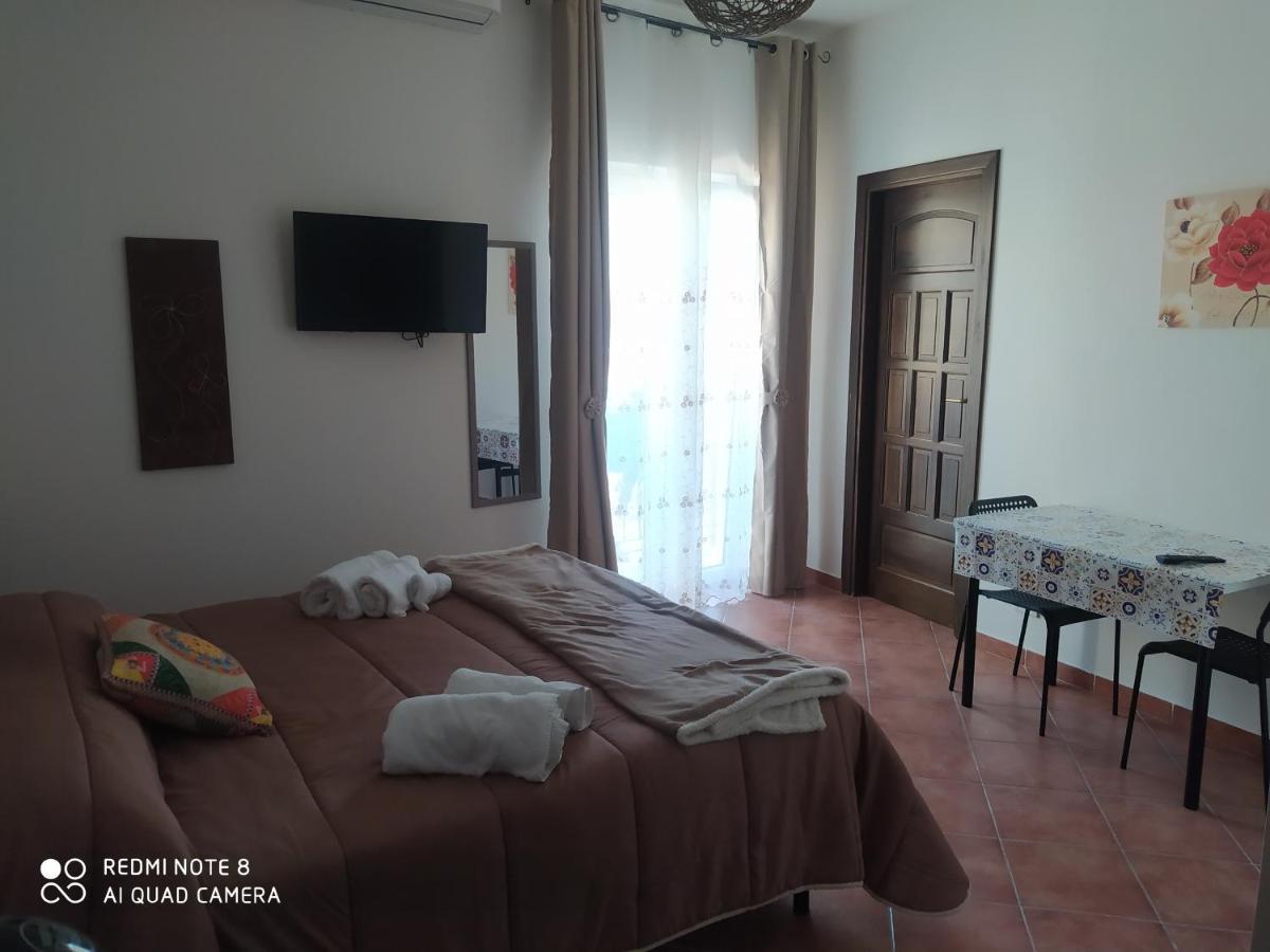 Bed & Breakfast Acquaviva Di Vullo Vincenzo Acquaviva Platani Buitenkant foto