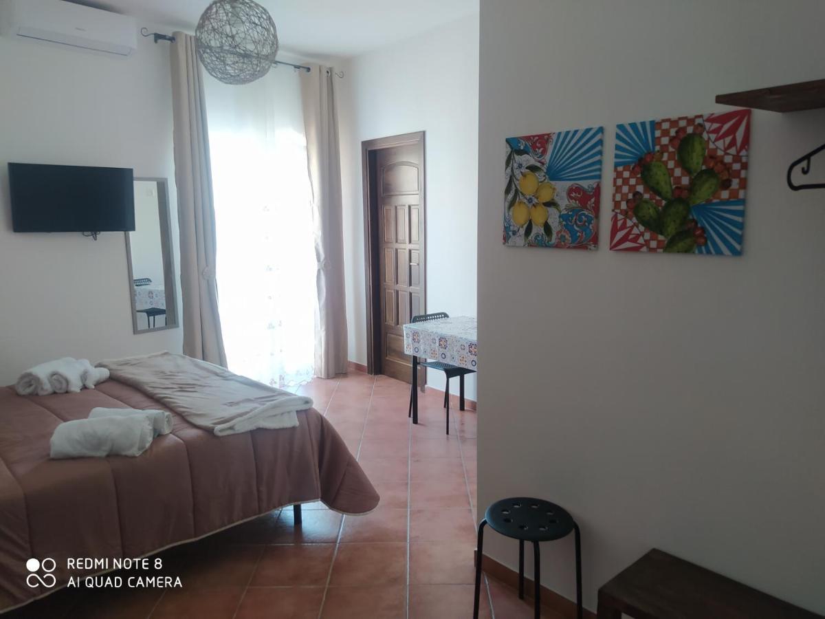 Bed & Breakfast Acquaviva Di Vullo Vincenzo Acquaviva Platani Buitenkant foto